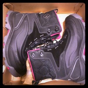 Columbia Omni heat boots size 8